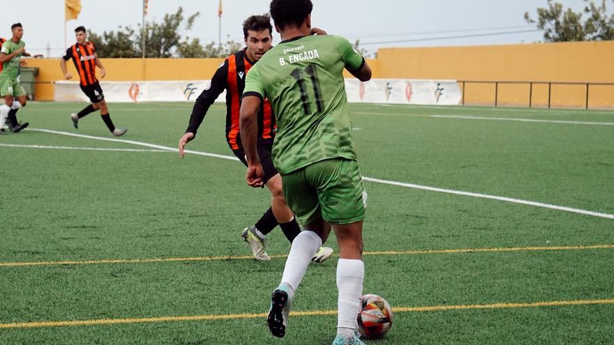 El Atzeneta vence con comodidad al Patacona y el Ontinyent gana al Acero en el último minuto