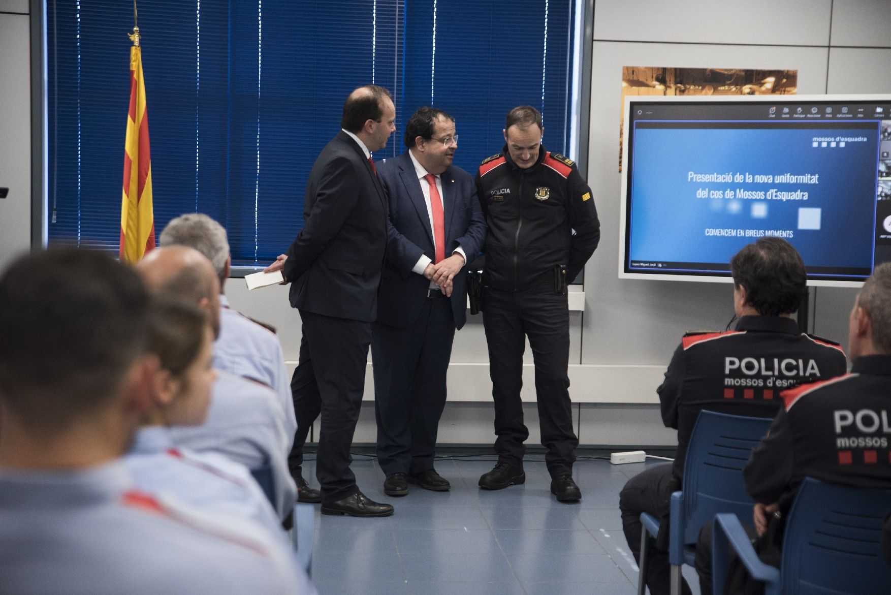Les imatges de la presentació del nou uniforme de Mossos a Manresa