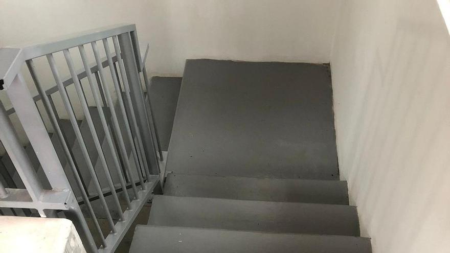 El parking de la Rosaleda de Alcoy sigue cerrado... pero hay una novedad visible