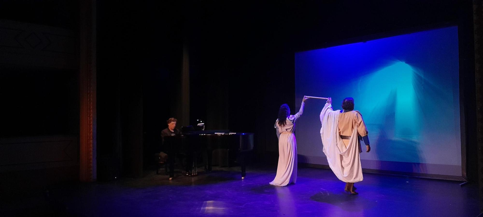 GALERÍA | Representación de "La flauta mágica", de Mozart, en el teatro Latorre de Toro