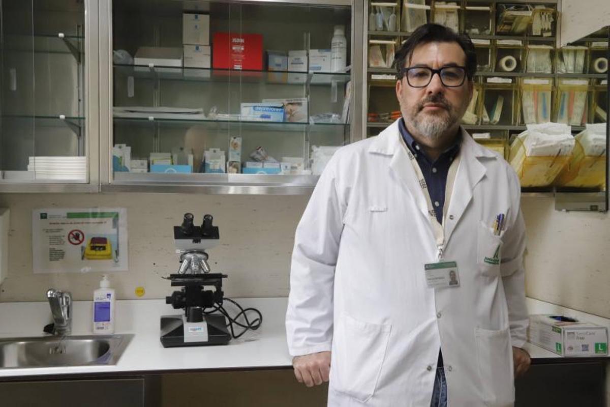 Manuel Galán, especialista en Dermatología del hospital Reina Sofía
