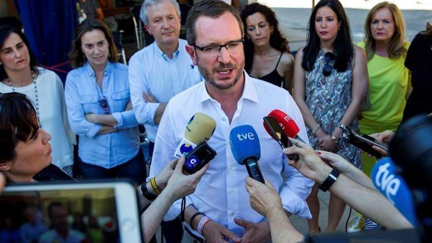 El PP anima a los barones a pedir la abstención para Rajoy en el Comité PSOE