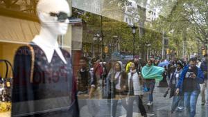 La moda ocupa el 52% dels locals a les grans artèries de BCN i Madrid