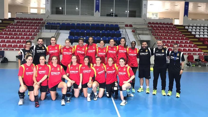 Las jugadoras de la selección española de balonmano, concentradas en Amasya (Turquía). // @RFEBalonmano