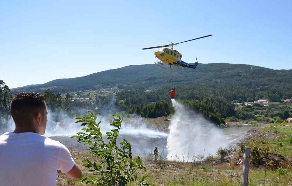 Incendios en Cuntis y Cerponzóns