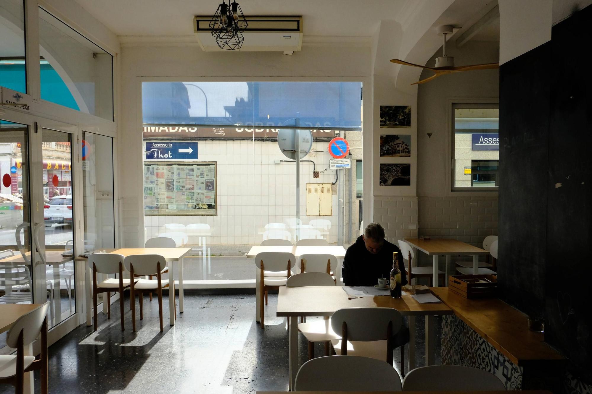 FOTOS | Bar Nuevo Balear: «Para el mallorquín el ‘variat’ es religión y ponerle tortilla es pecado mortal»