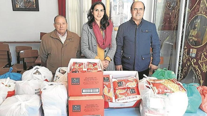 Donan 780 kilos de alimentos para familias de El Carpio