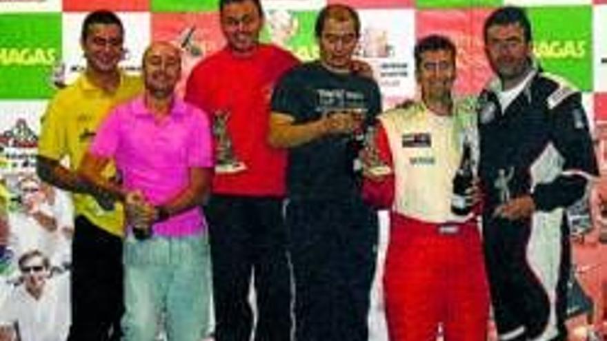 Rafagas racing gana el maraton de kart