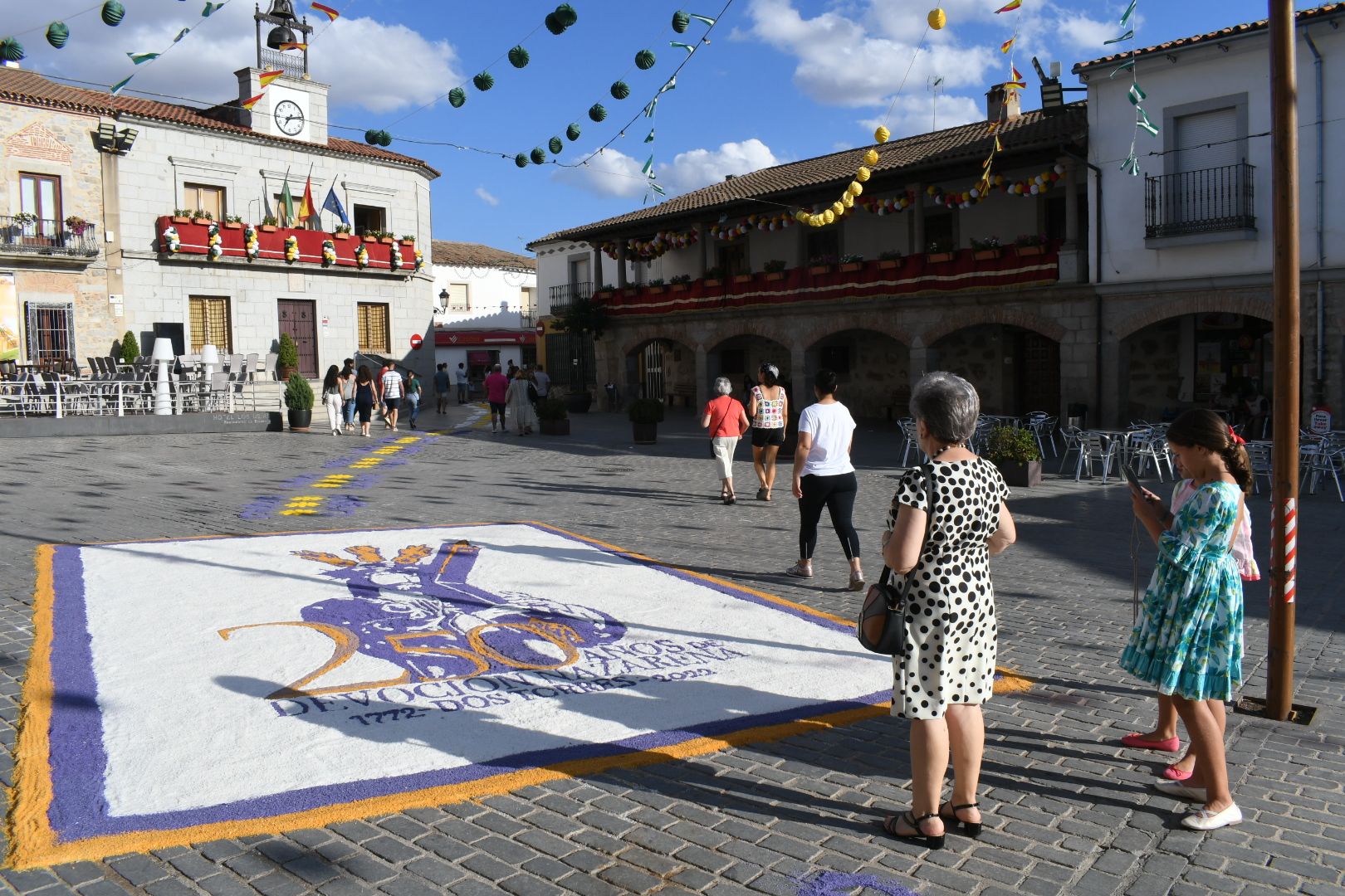 Alfombras de sal y colores en Dos Torres