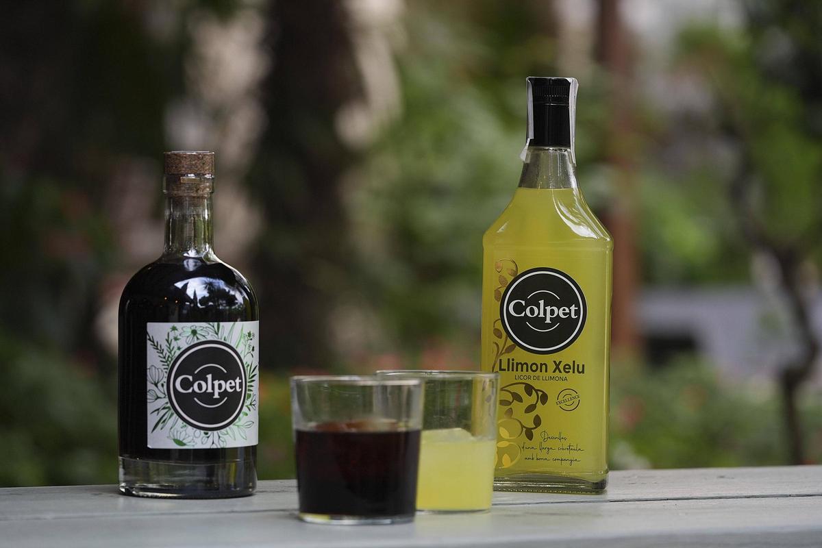 Ratafia i Llimon Xelu de la marca Colpet.