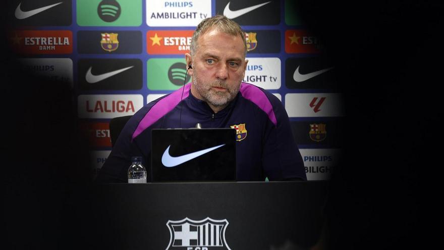 فليك يؤكد إمكانية مشاركة بيدري لبعض الدقائق ضد ليفانتي بعد تعافيه من الإصابة