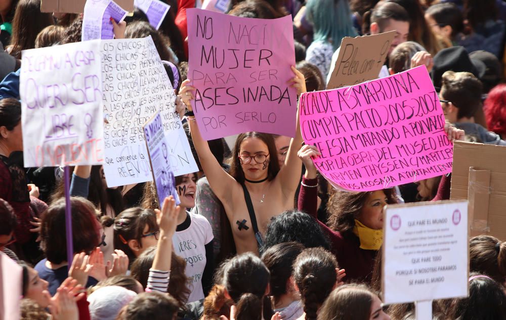 Concentración del 8-M en la plaza de la Constituci