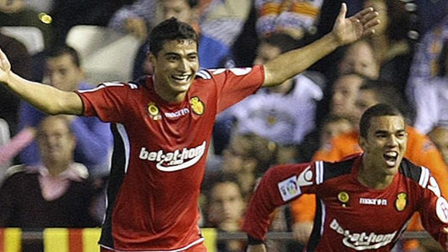 Chori Castro celebra el primer gol anotado ante el Valencia