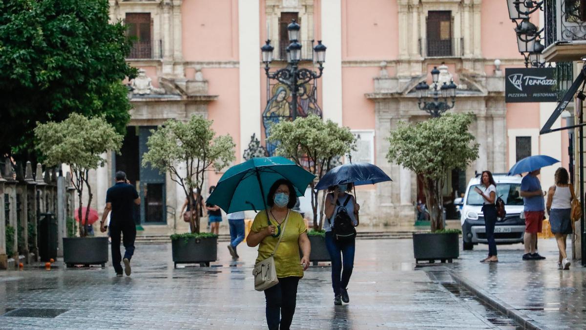 València ciudad estará mañana jueves en alerta amarilla por lluvias y tormentas con granizo, anuncia la Aemet.