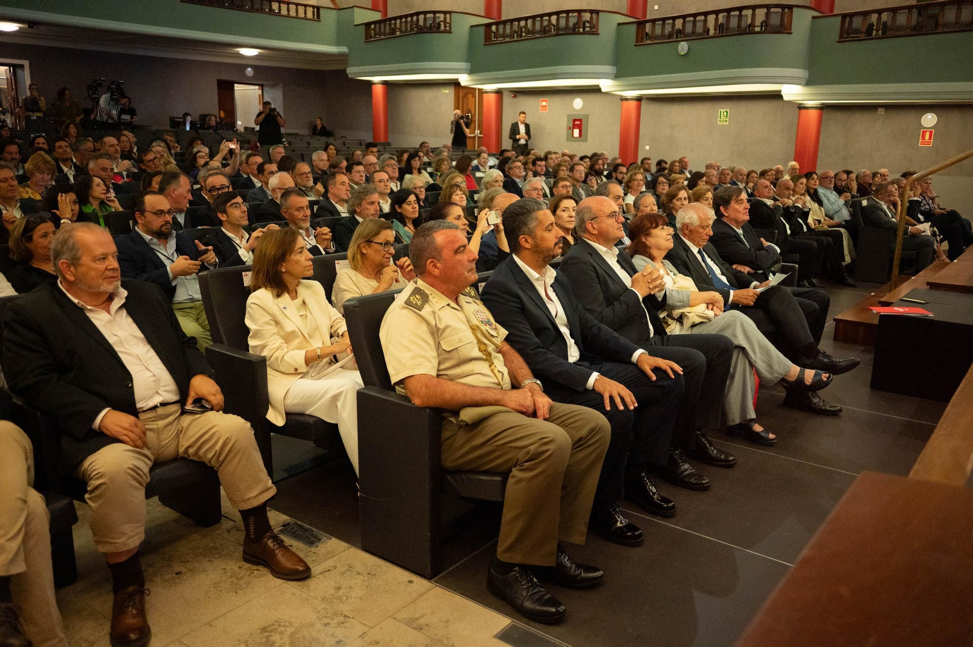La reina Letizia preside la primera reunión del Instituto Cervantes en la ULL
