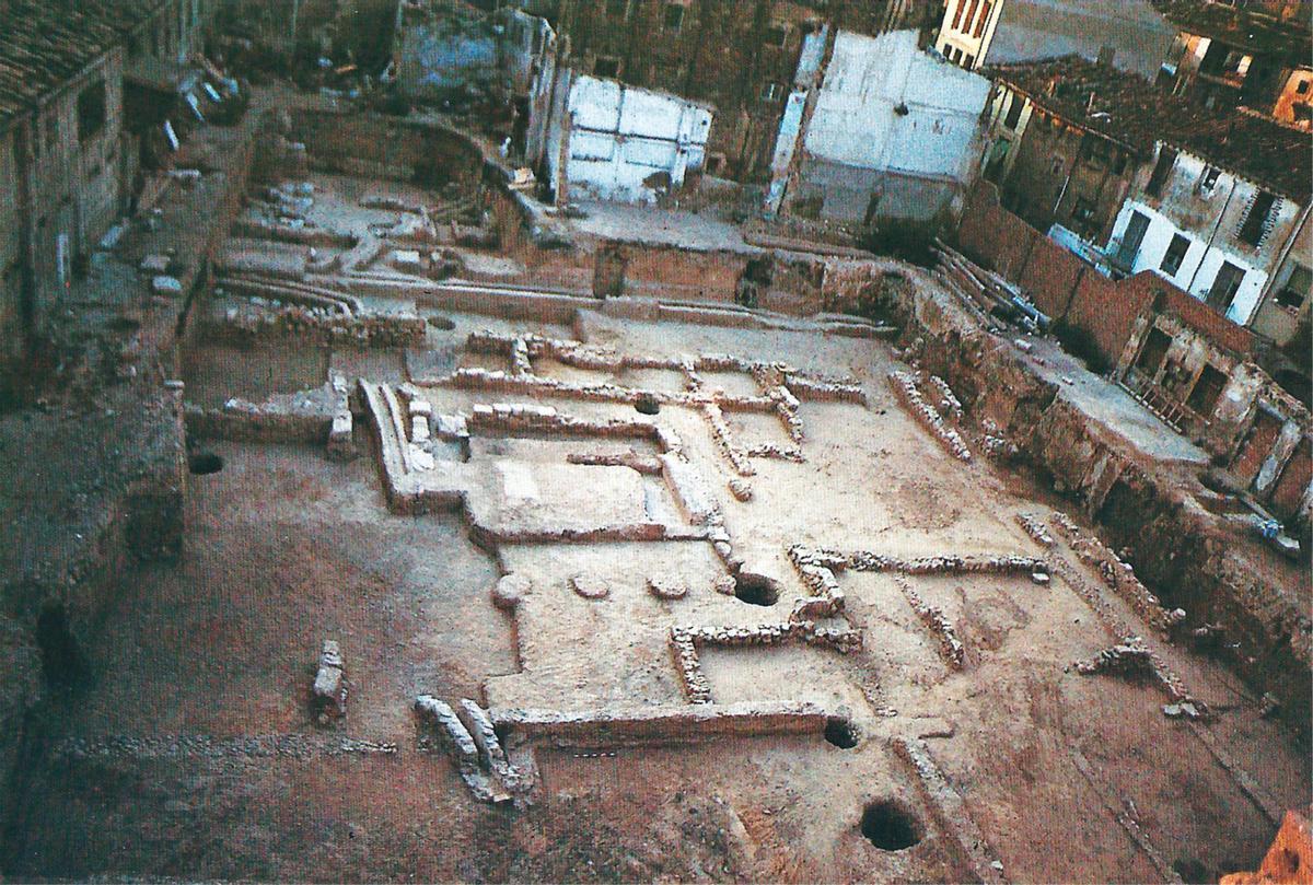 Domus romana del siglo I extramuros de la colonia en la calle del Heroísmo.