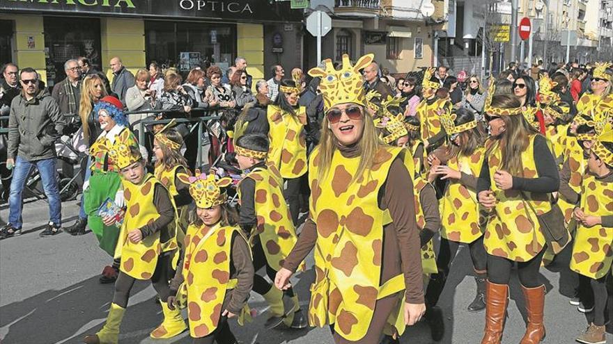 El desfile infantil del carnaval de Almendralejo espera reunir a 5.000 niños en la avenida de la Paz