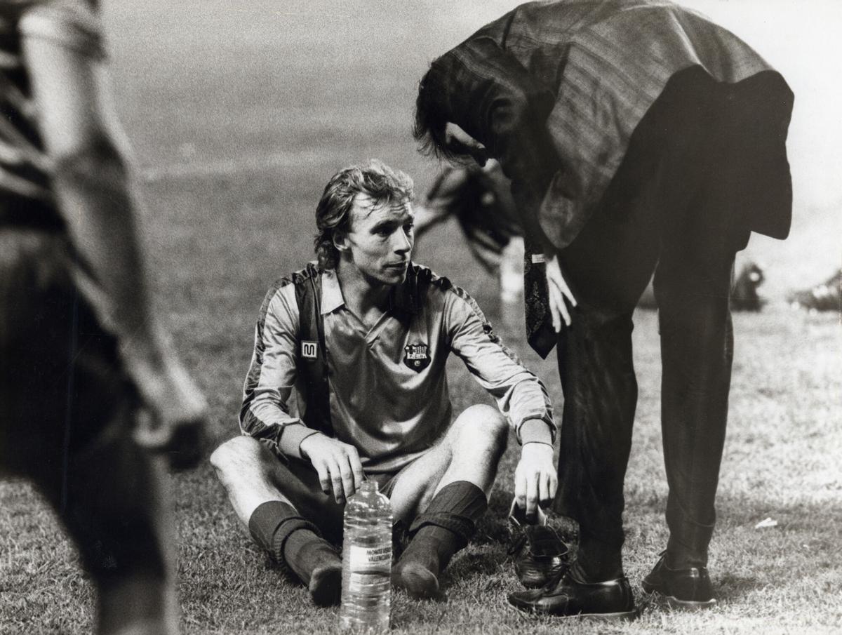 Archibald, consolado tras perder la final de Sevilla