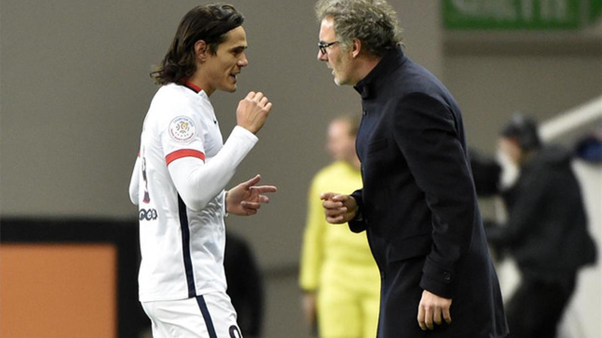 Cavani y Blanc, en conflicto