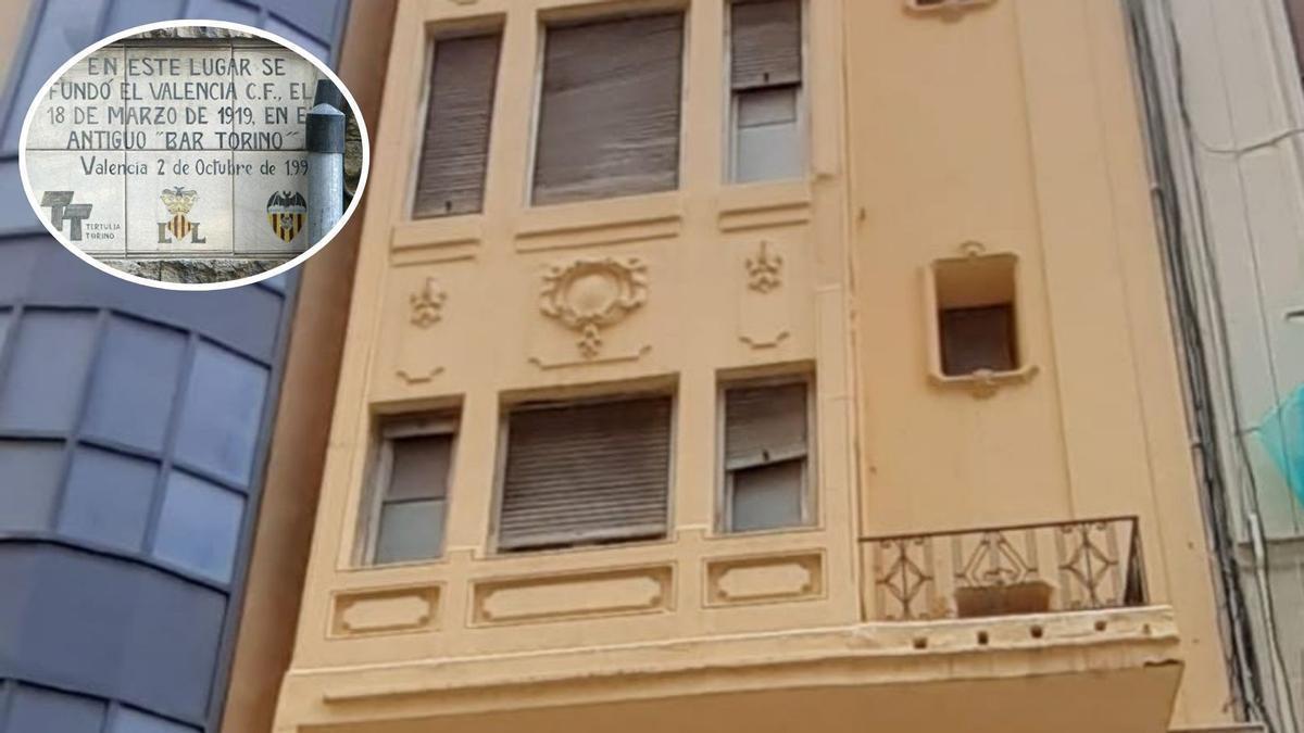 Edificio de la calle Barcelonina que ha salido a subasta, con la placa que de manera errónea conmemora la sede fundacional del Valencia CF