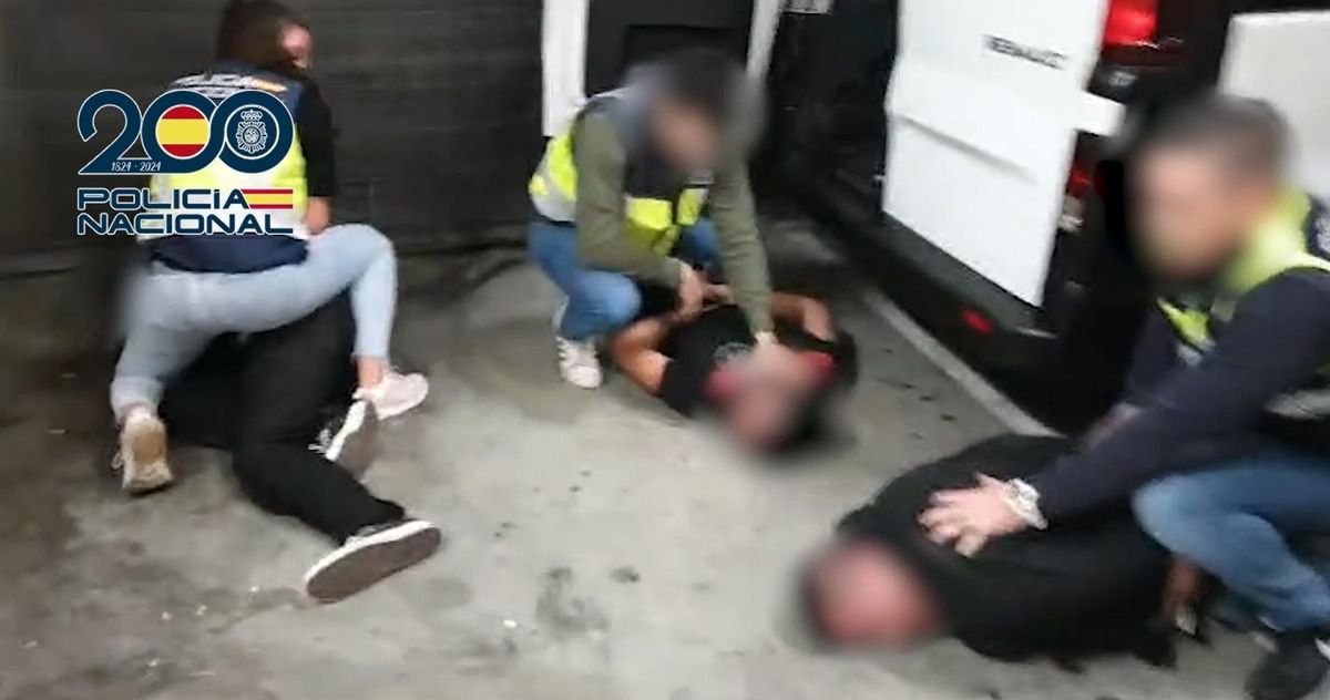 La Policía Nacional aborta un pase de droga de casi 200 kilos de cocaína cuando iba a ser caleteado en una furgoneta