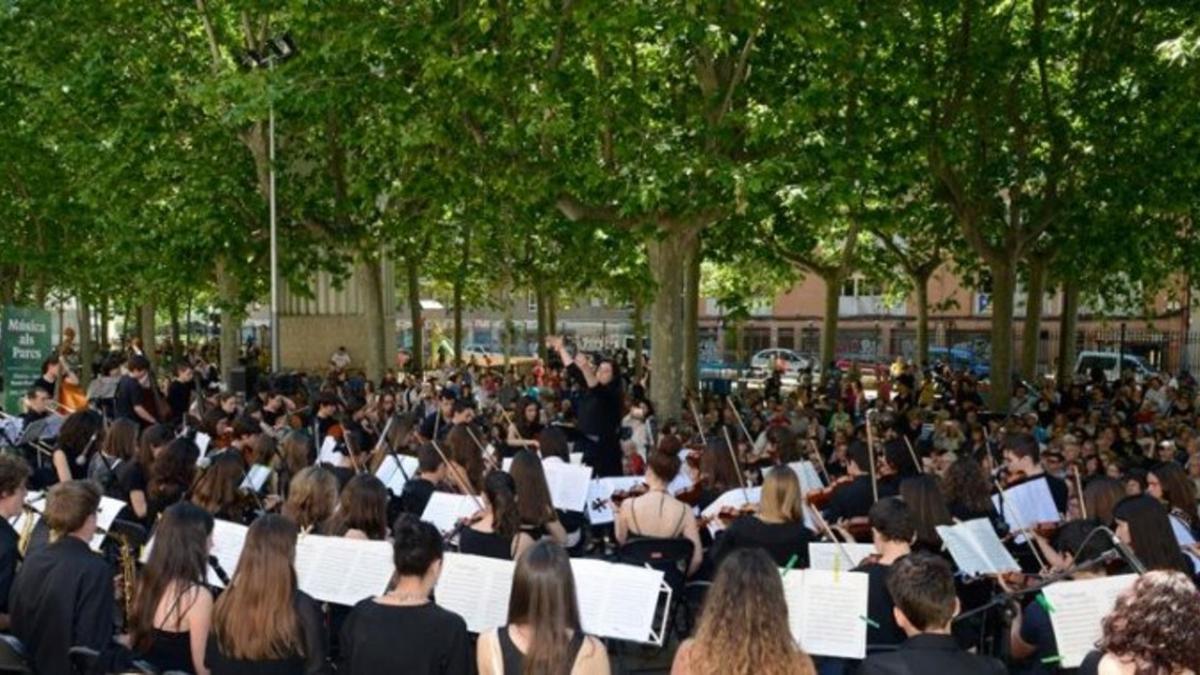 'Música en los parques' ofrece hasta el 31 de agosto conciertos gratuitos en los principales parques y jardines de Barcelona.