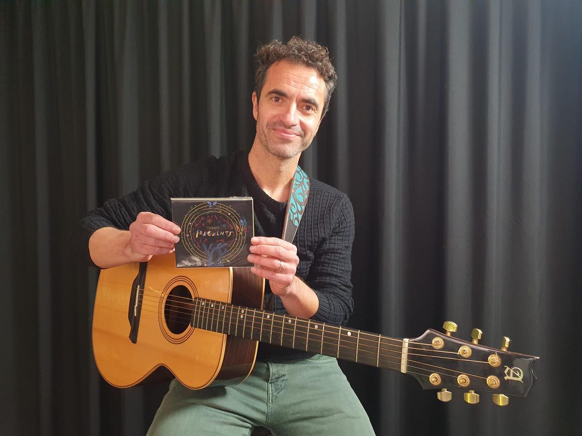 El guitarrista de Anegats, José Juan Umbert, presenta su disco en solitario ‘Fragments’