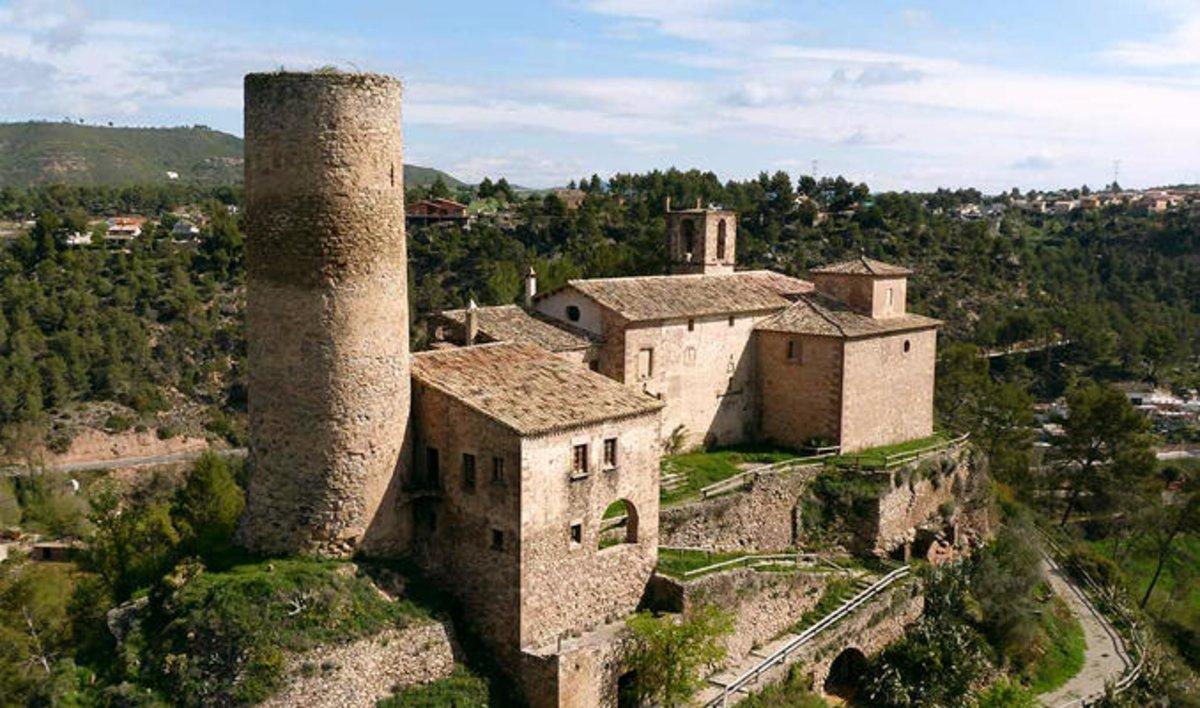 Conjunto monumental de las Torres de Fals.