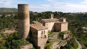 Conjunto monumental de las Torres de Fals.