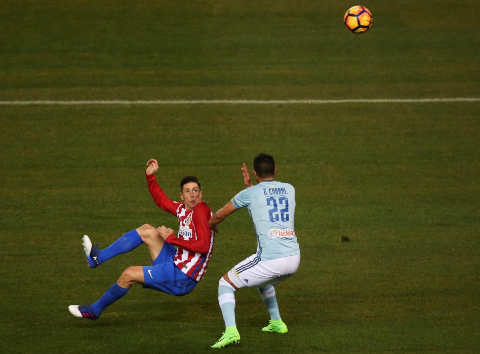 Las mejores fotografías del partido del conjunto celeste en el Vicente Calderón