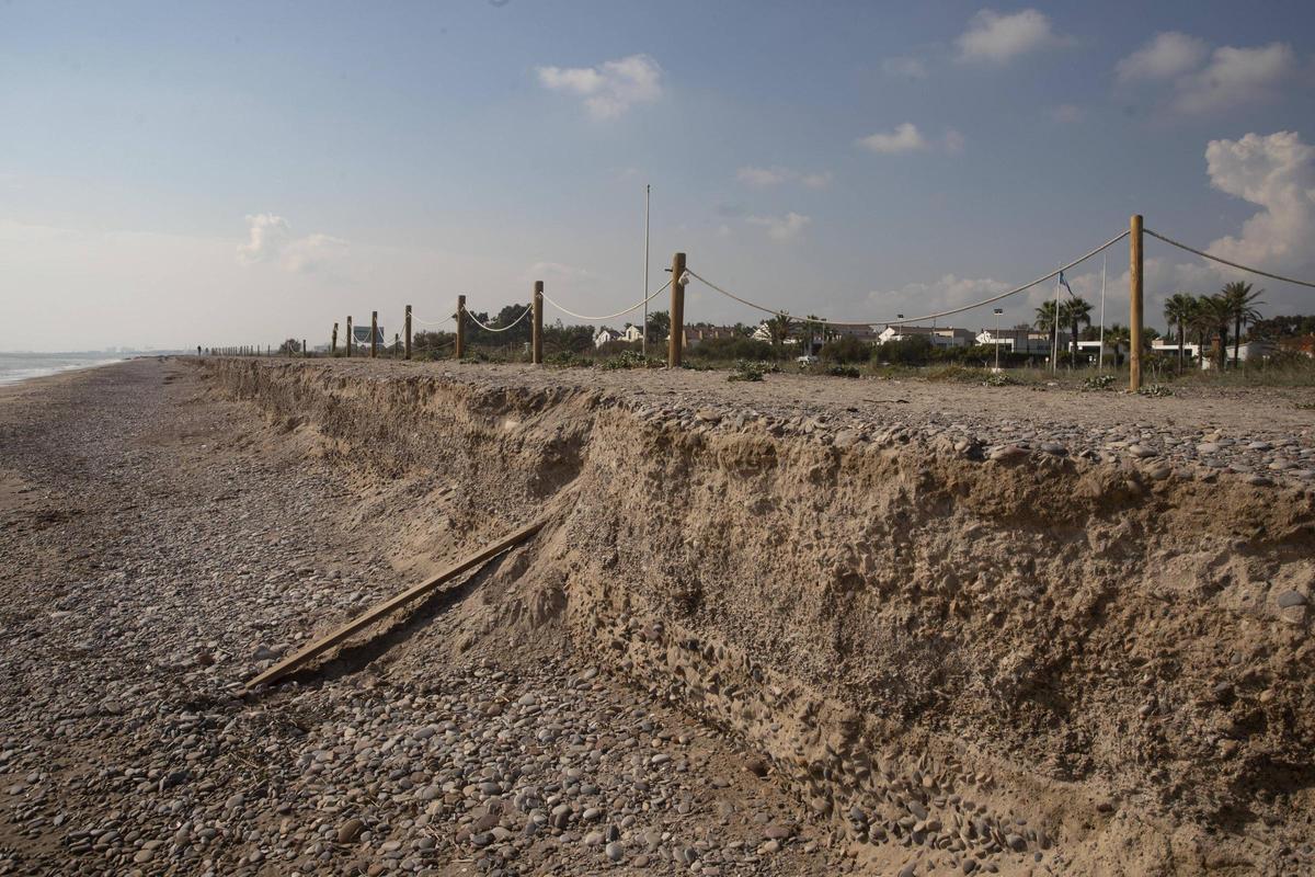 Zona deteriorada del litoral norte de Sagunt.