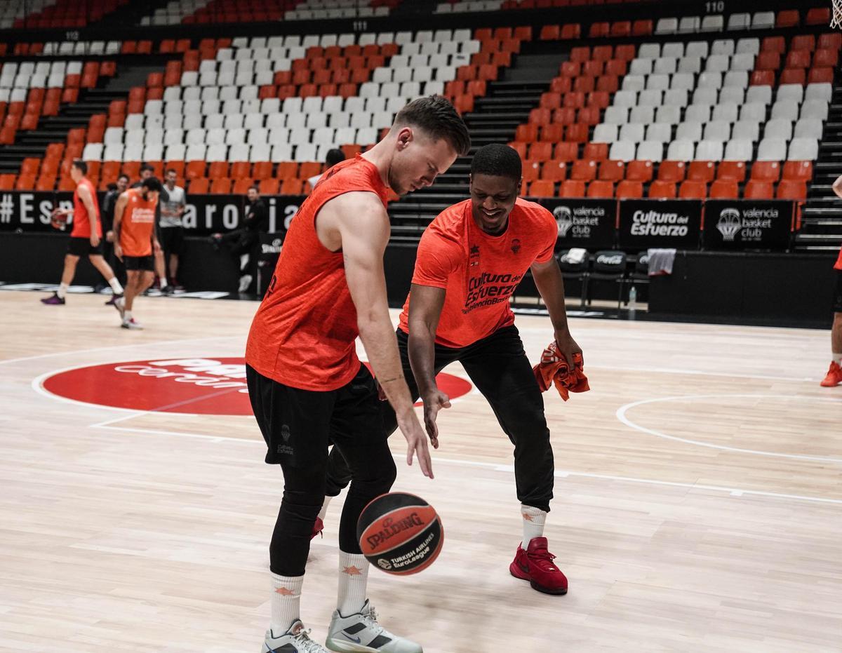 Hermannsson e Inglis, en el entrenamiento de este miércoles