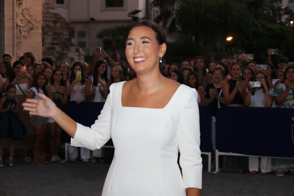 Alba Vilarroig, de la falla la Vila, ha sido elegida reina fallera.