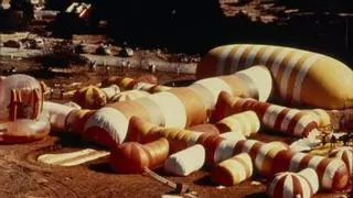 Una ciudad de plástico y aire en Ibiza: el experimento de 1971 que sus propios habitantes construyeron