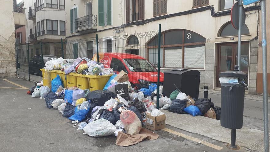 Knallhart-Gewerkschafter lässt Müllberge auf den Straßen von Mallorca liegen