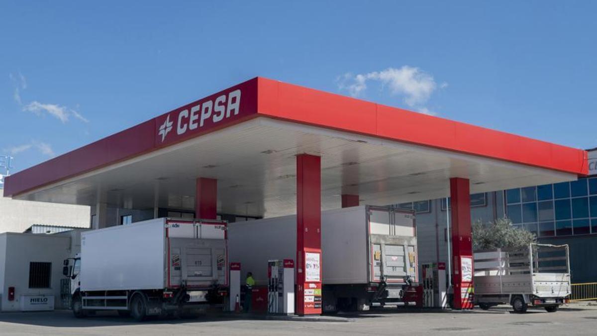 Cepsa logra un beneficio récord de 1.100 millones de euros, un 66% más