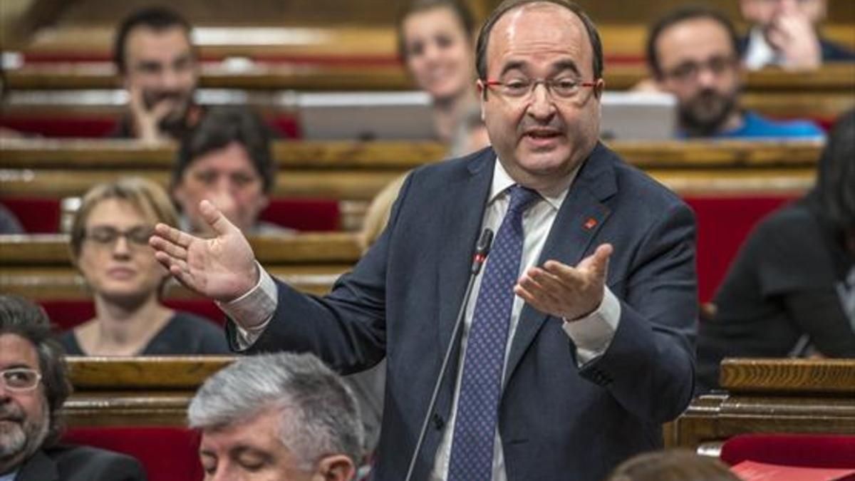 Miquel Iceta, durante una intervención en el Parlament.