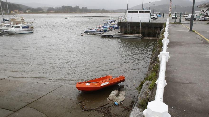 El cadáver hallado ayer en el puerto de San Juan de la Arena