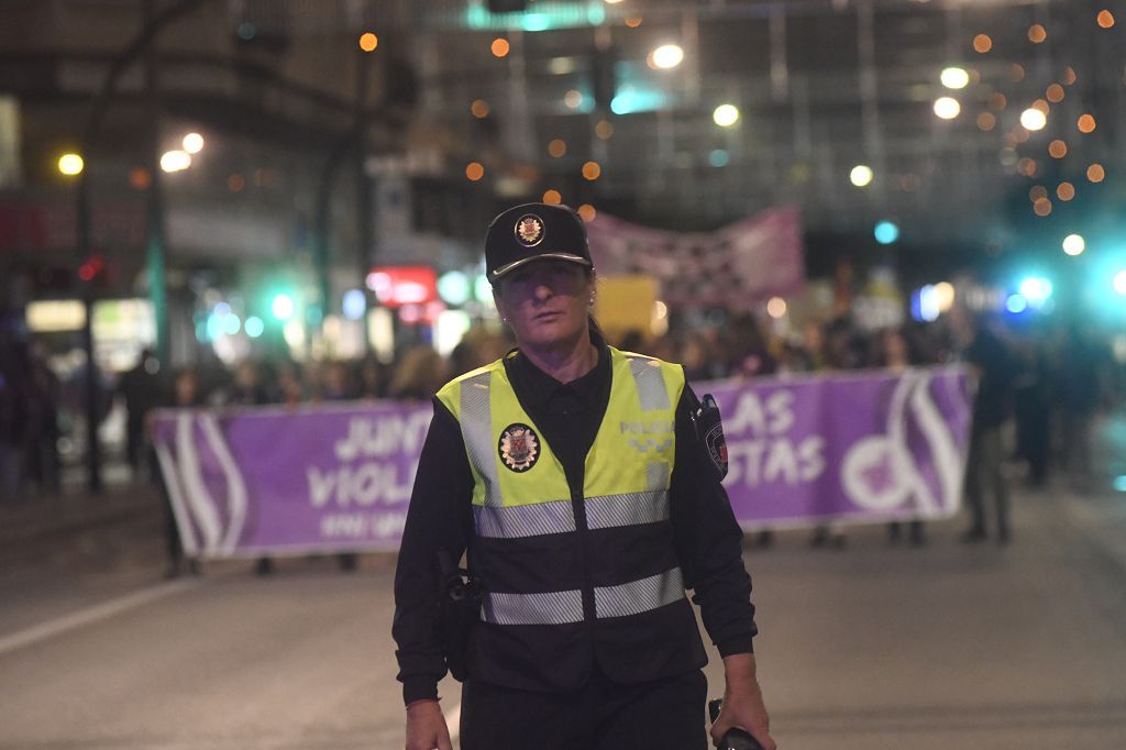 Las imágenes de la manifestación contra la violencia machista en Murcia