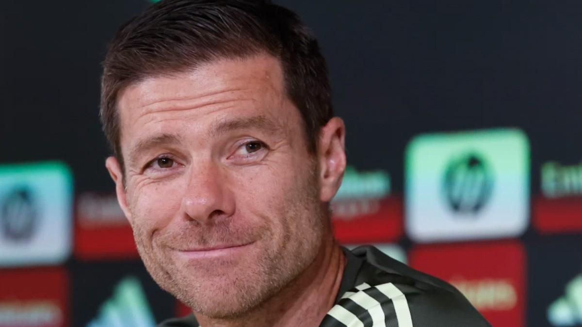 Xabi Alonso Critica la Carga de Trabajo de LaLiga y Confirma su Tranquilidad ante el Interés del Real Madrid