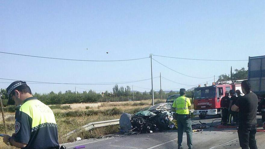 Fallece una mujer en un accidente de tráfico en la carretera de Mula