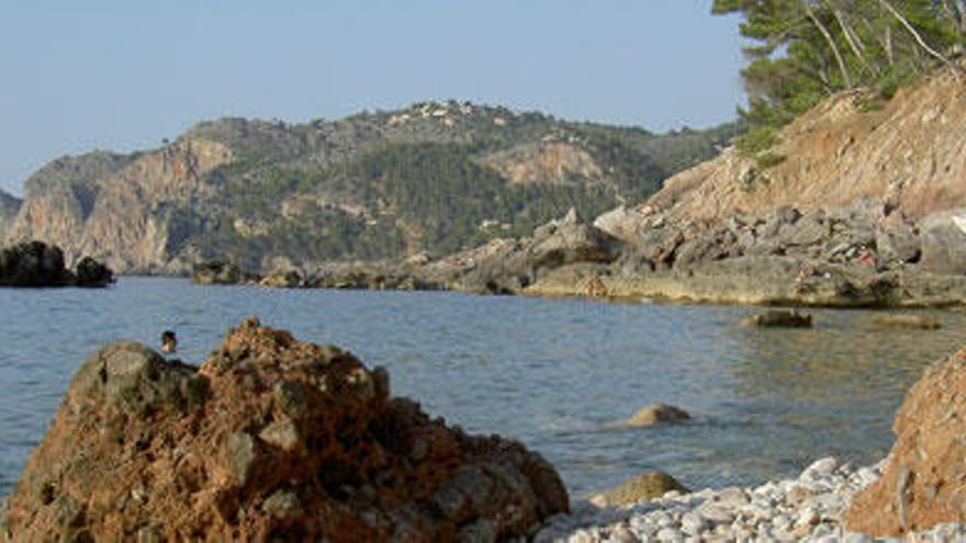 La playa de Llucalcari, en el municipio de Deià.