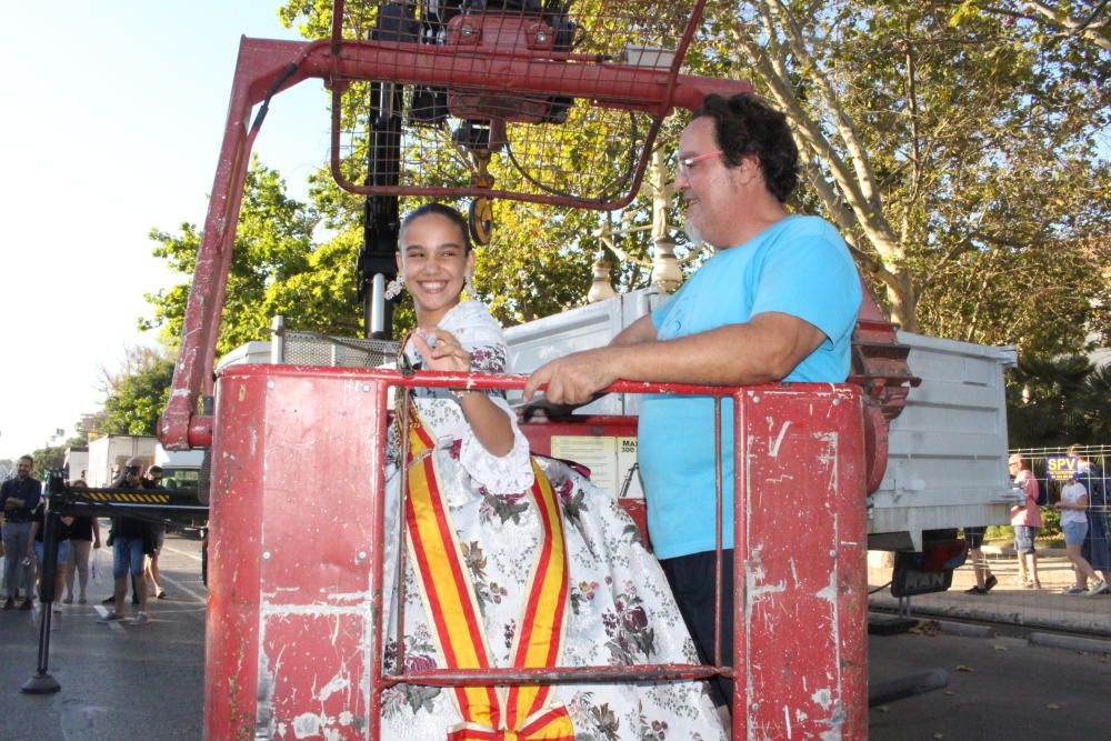 El "vuelo" de Sara Larrazábal en la carroza más alta