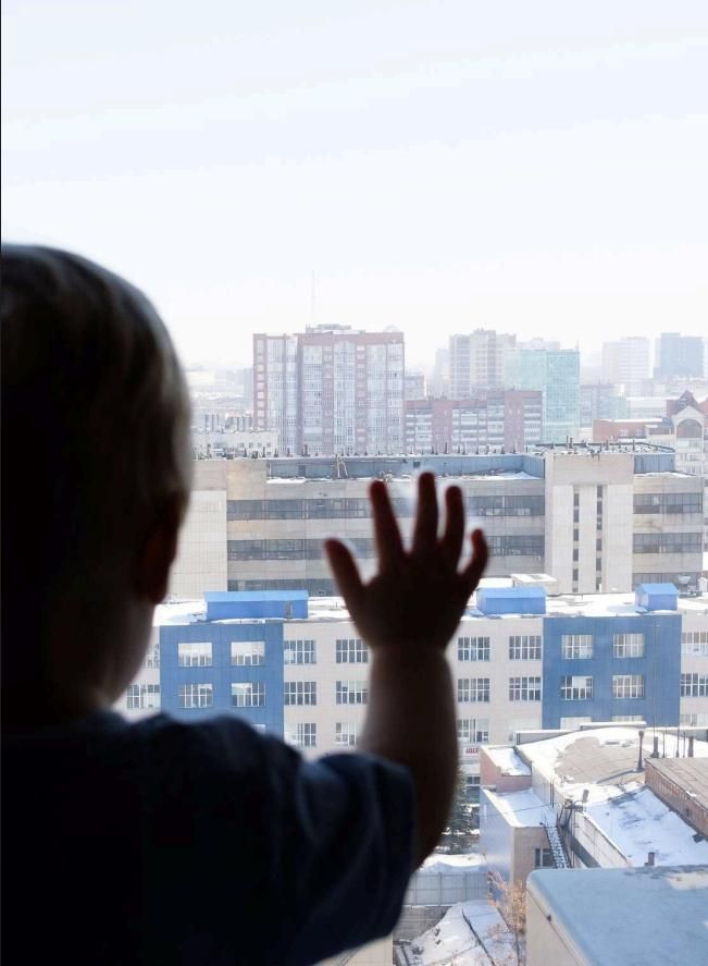 Más impagos y vulnerabilidad en las grandes ciudades y déficit de servicios básicos en municipios pequeños