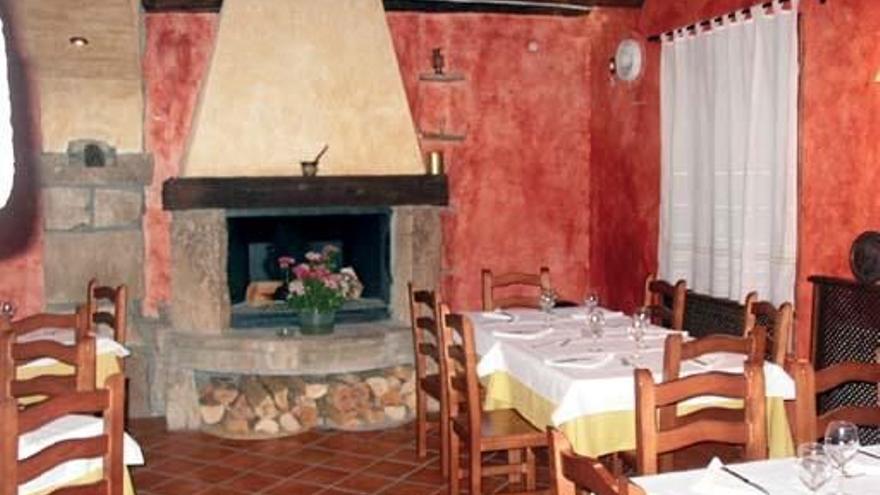 Salón interior del restaurante