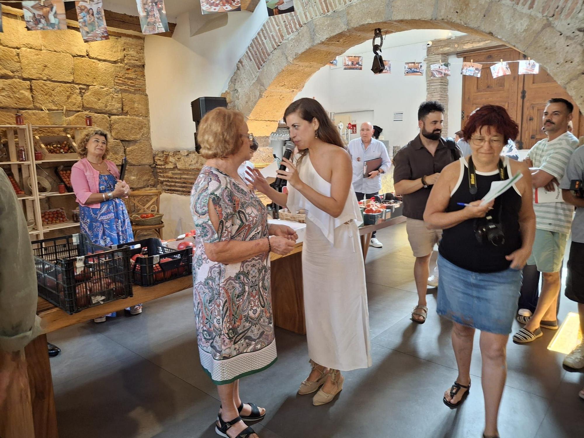 Las imágenes del concurso de la Millor Tomaca de la Marina de Els Magazinos de Dénia: huerta sin fronteras