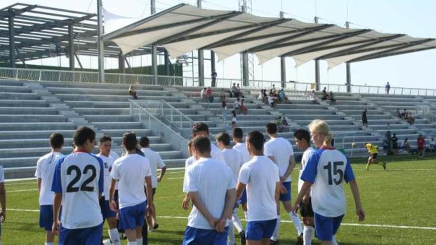 Imagen de los entrenamientos de la Escuela Municipal de Fútbol en la Ciudad Deportiva.