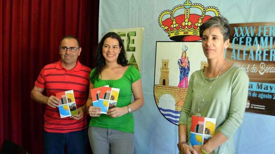 El edil de Deportes, la concejal de Ferias y la representante de Solidarios Castilla y León en la presentación.