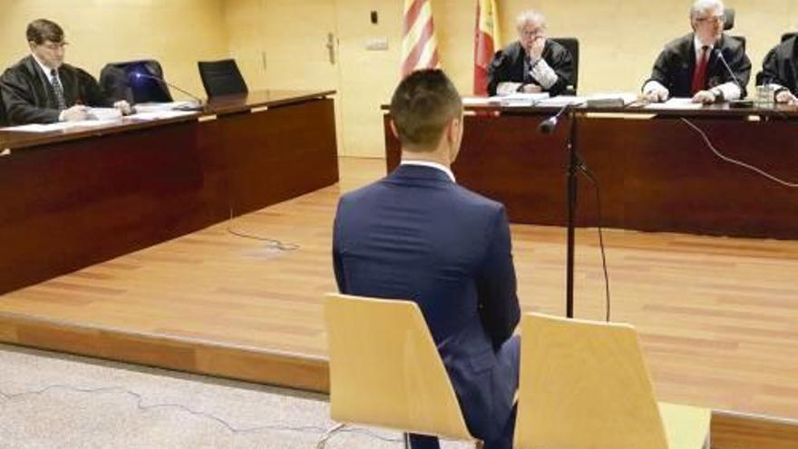 El processat, durant la celebració del judici