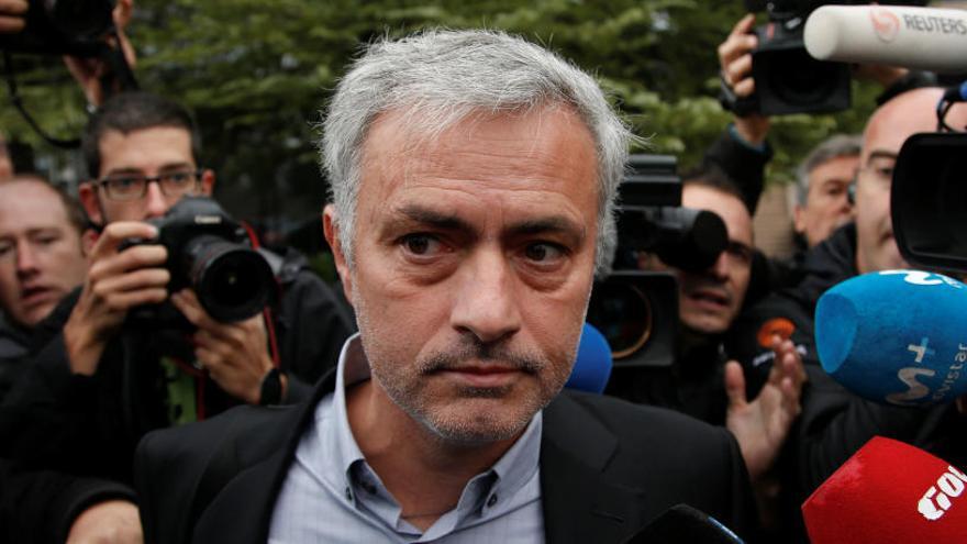 Mourinho dice que ha pagado su deuda con Hacienda